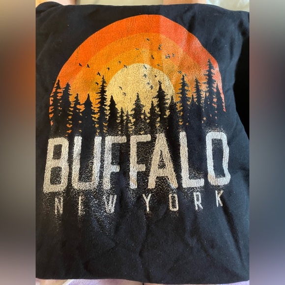 NEW- Dog Groomers Sweatshirt 
Buffalo NY Graphic on Back🐾 - Picture 5 of 8